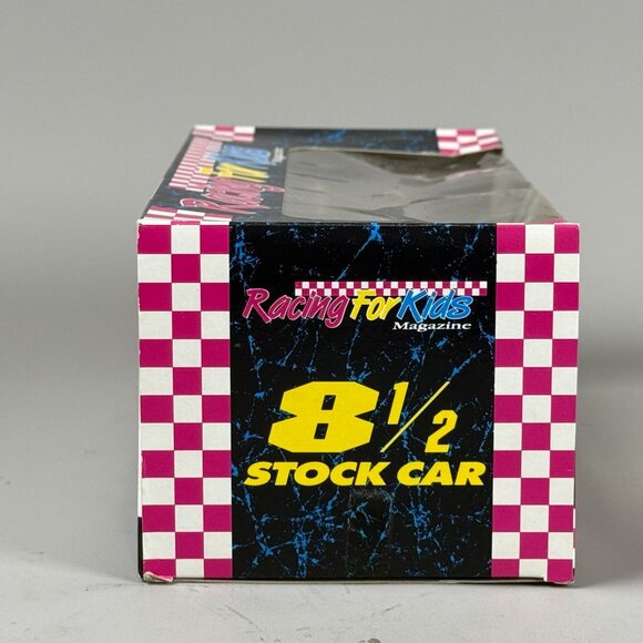 1991 Revell Nascar Promo Racing For Kids Magazine 8 1/2 Stock Car 1:24 Vintage - Picture 6 of 6